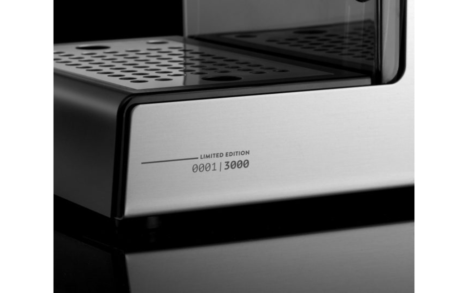 Mỗi phiên bản máy pha cà phê Gaggia Classic 30 đều được đánh số từ 1 - 3000