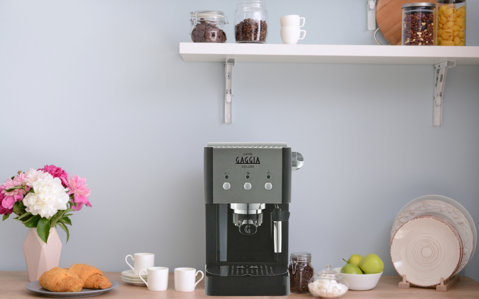 Máy pha cà phê Gaggia Gran Deluxe có thiết kế nhỏ gọn